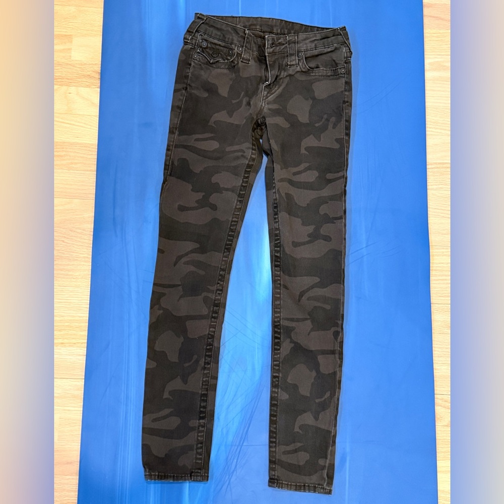 True Religion Women’s Camouflage Slim Jeans m